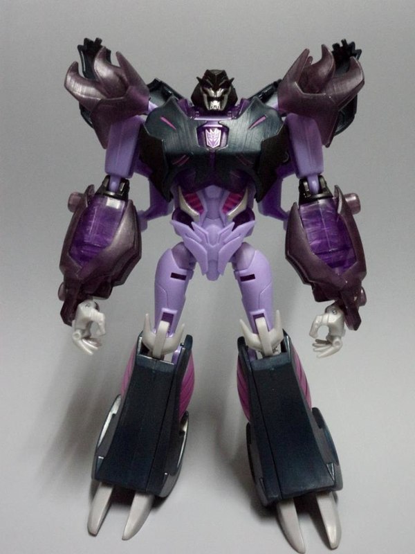 Transformers Prime Dark Energon Voyager Megatron Out Of The Box Images  (1 of 13)